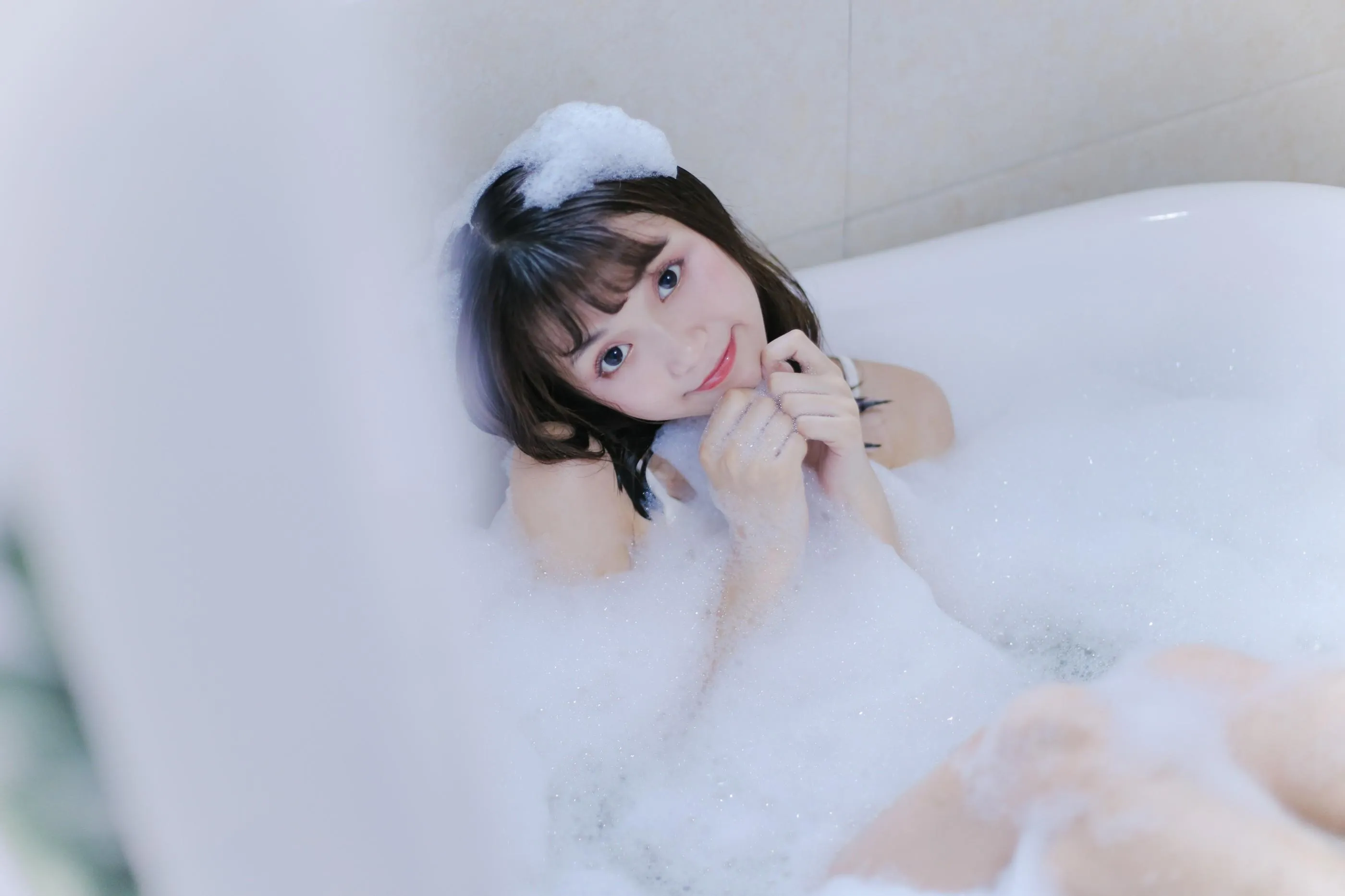 [YITUYU艺图语]2022.08.25 牛奶泡泡浴 一条鱼尾 [27P]插图5